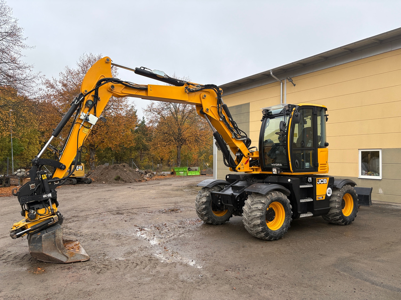 JCB HD110WT 4F - حفارة: صور 1 JCB HD110WT 4F - حفارة: صور 1