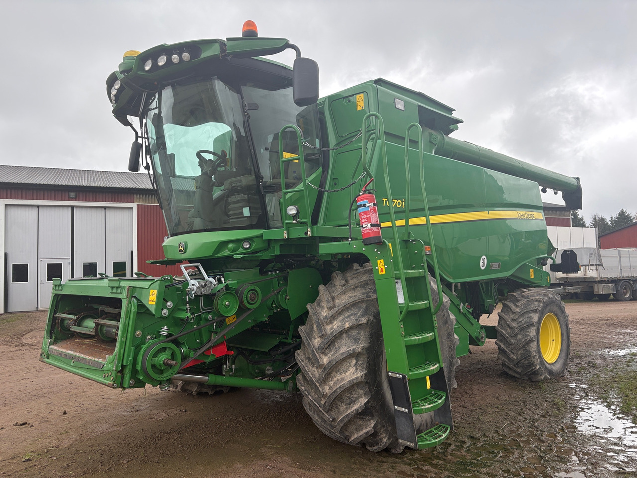 John Deere T670I - حصادة شاملة: صور 1 John Deere T670I - حصادة شاملة: صور 1