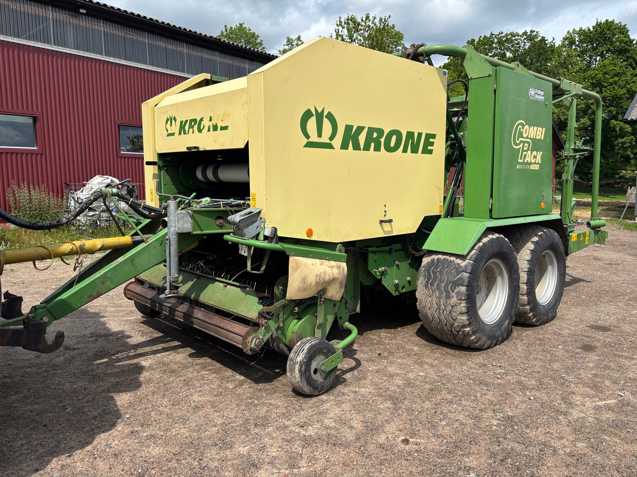 Krone Combi Pack Multi-Cut 1500 V - مكبس القش الدائري: صور 1 Krone Combi Pack Multi-Cut 1500 V - مكبس القش الدائري: صور 1