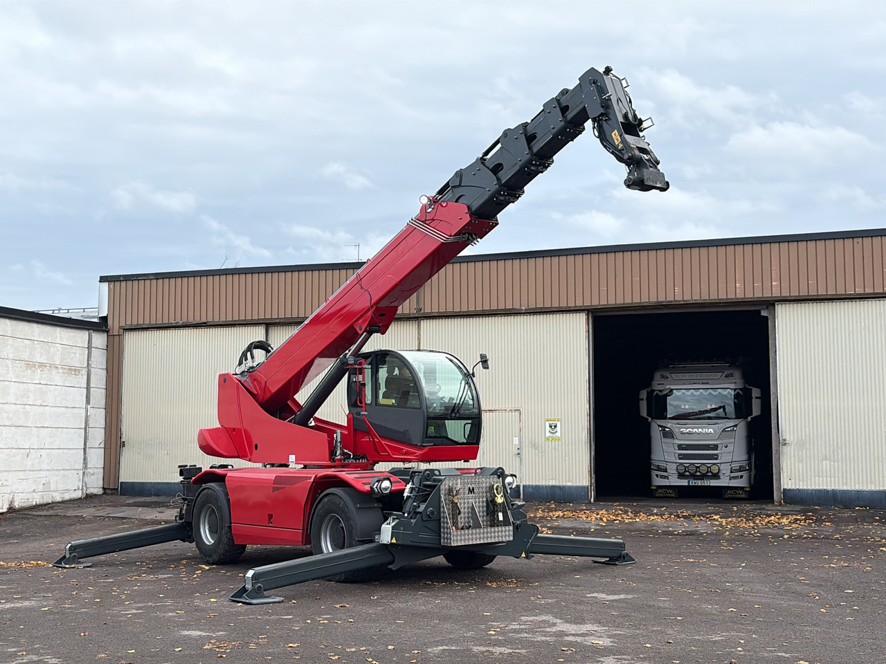 Magni RTH 6.30-V/D - رافعة تلسكوبية: صور 1 Magni RTH 6.30-V/D - رافعة تلسكوبية: صور 1