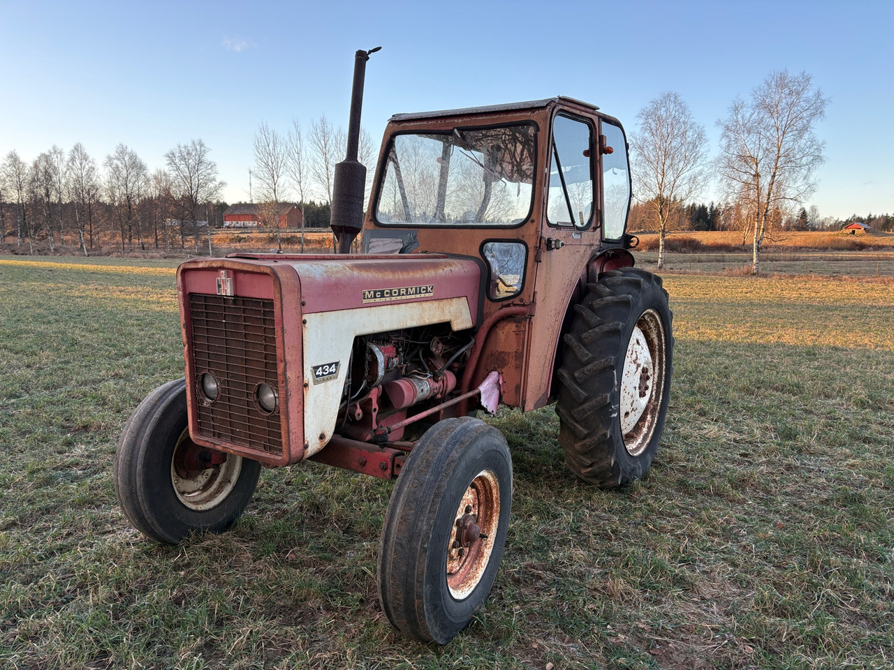 McCormick 434 - جرار: صور 1 McCormick 434 - جرار: صور 1