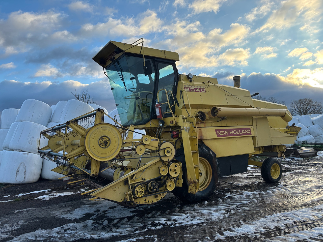 New Holland Clayson 8040 - حصادة شاملة: صور 1 New Holland Clayson 8040 - حصادة شاملة: صور 1