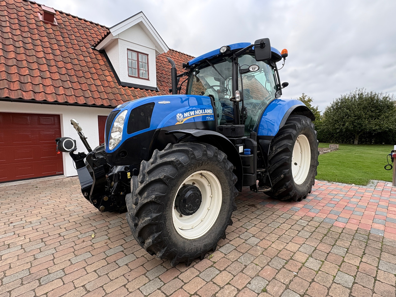 New Holland T7.210 - جرار: صور 1 New Holland T7.210 - جرار: صور 1