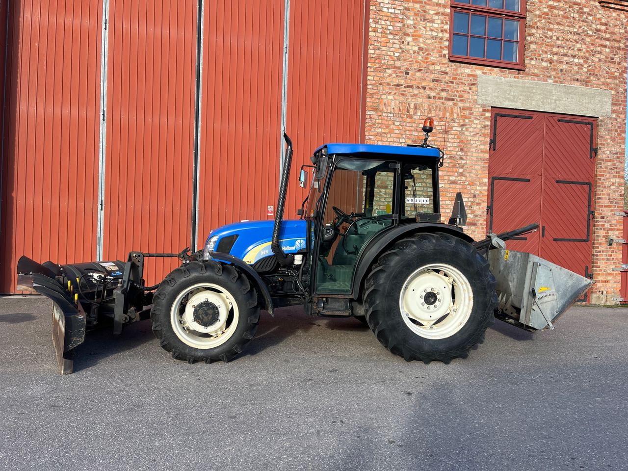 New Holland TN75SA - جرار: صور 1 New Holland TN75SA - جرار: صور 1