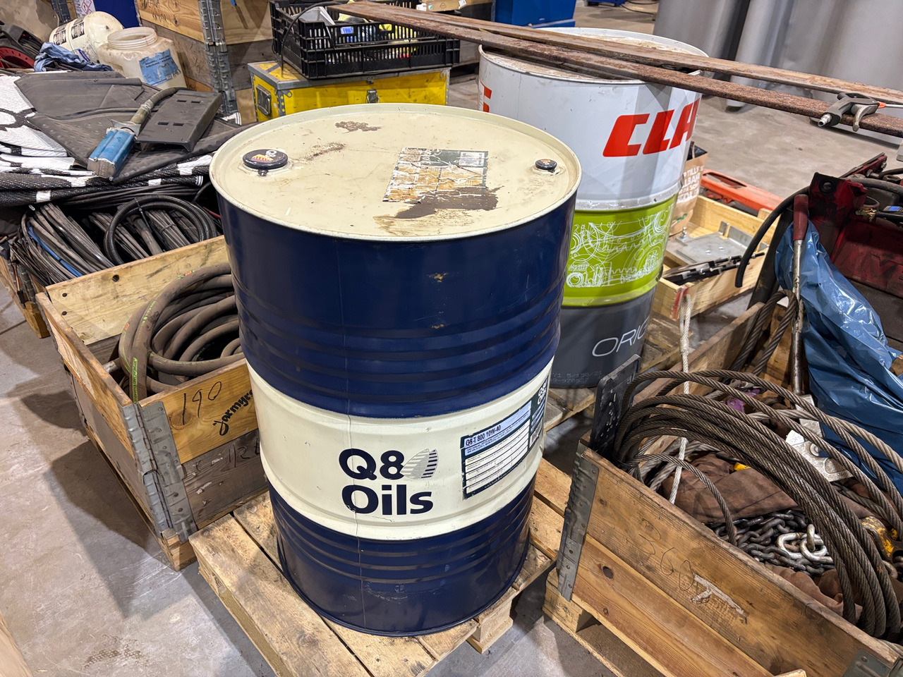 Q8 T800 10W-40 - زيت المحرك/ منتجات العناية بالسيارات: صور 1 Q8 T800 10W-40 - زيت المحرك/ منتجات العناية بالسيارات: صور 1