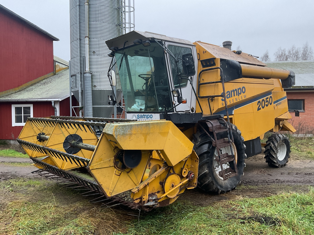 Sampo Rosenlew 2050 - حصادة شاملة: صور 1 Sampo Rosenlew 2050 - حصادة شاملة: صور 1