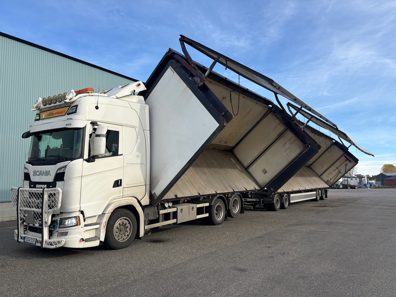 Scania S580 - شاحنة: صور 1 Scania S580 - شاحنة: صور 1