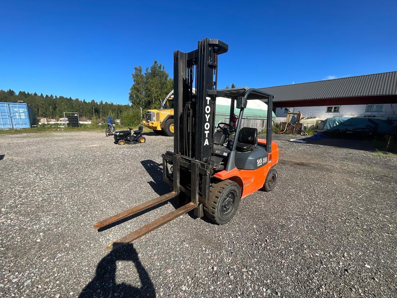 Toyota 02-7FDF30 - معدات المناولة: صور 1 Toyota 02-7FDF30 - معدات المناولة: صور 1