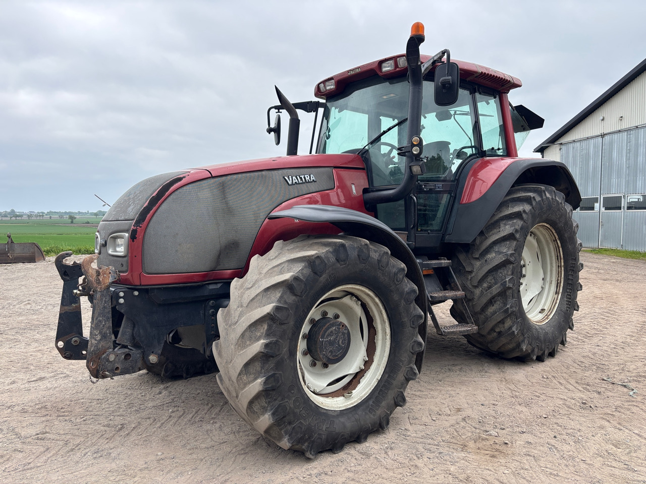 Valtra T160 - جرار: صور 1 Valtra T160 - جرار: صور 1