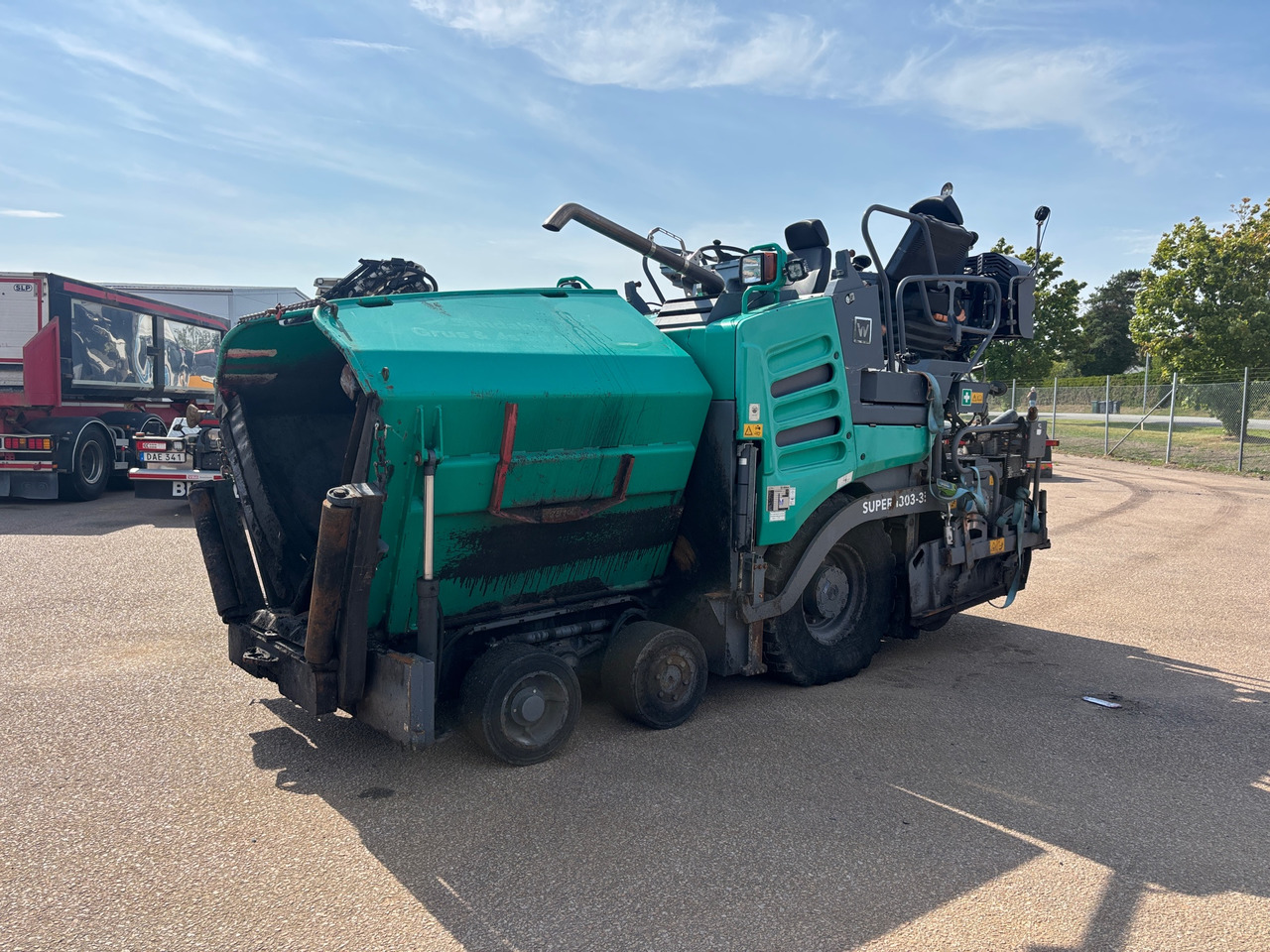 Vögele Super 1303-3i - العامل بالقار: صور 1 Vögele Super 1303-3i - العامل بالقار: صور 1