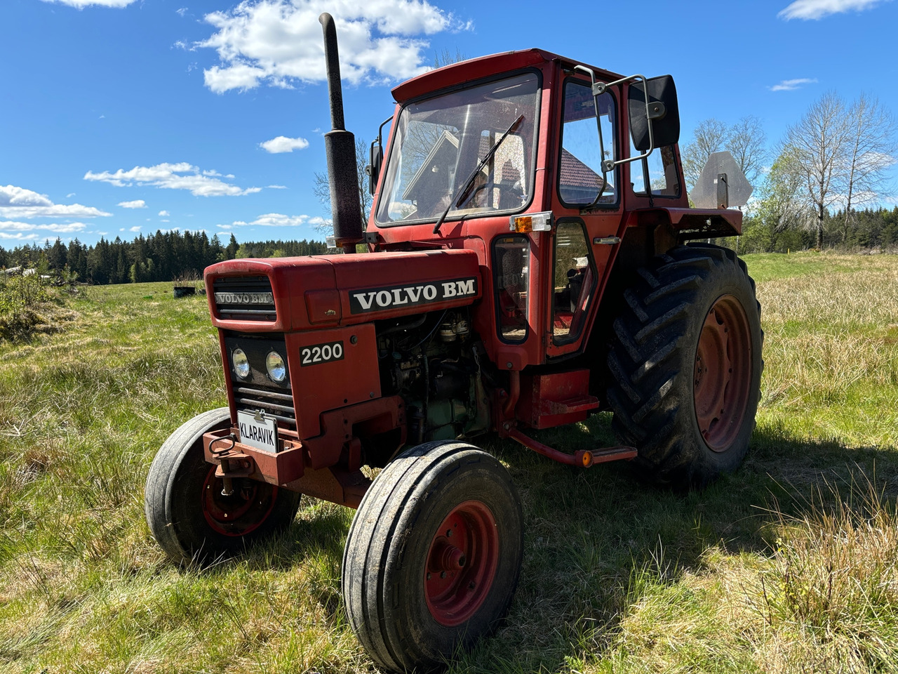 Volvo BM 2200 - جرار: صور 1 Volvo BM 2200 - جرار: صور 1