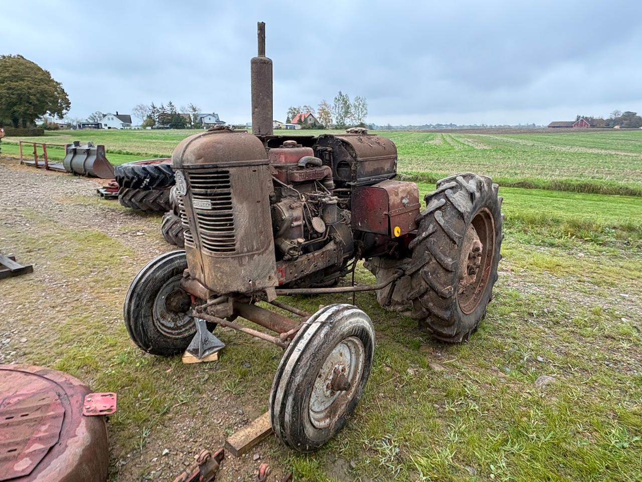 Volvo BM T230 - جرار: صور 1 Volvo BM T230 - جرار: صور 1