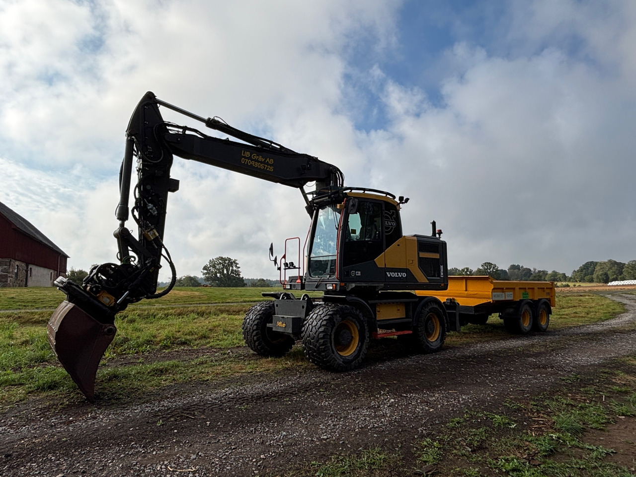 Volvo EW160E - حفارة: صور 1 Volvo EW160E - حفارة: صور 1