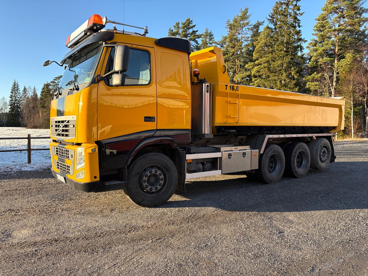 Volvo FH 8*4 - قلابات: صور 1 Volvo FH 8*4 - قلابات: صور 1