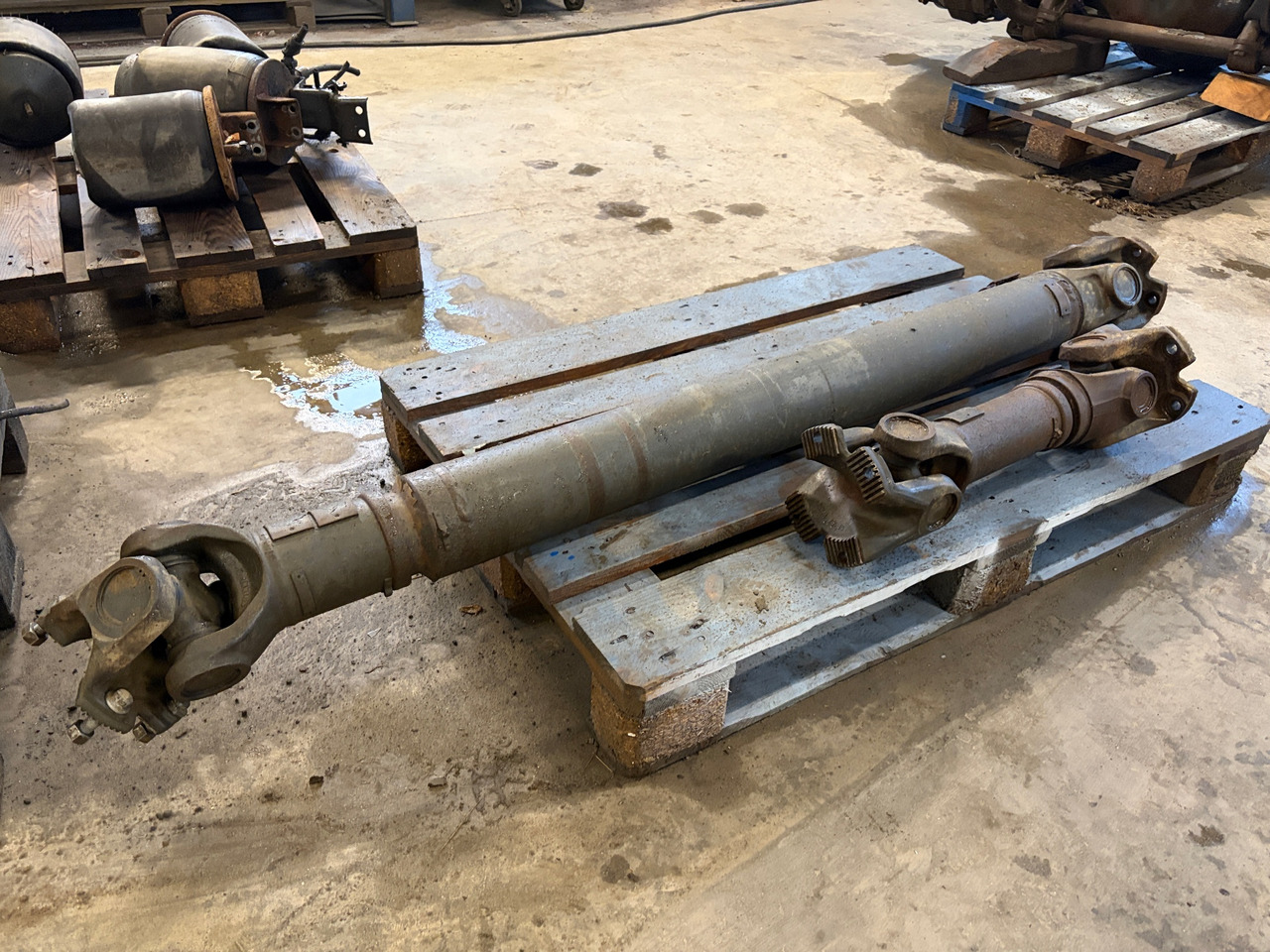 Volvo FH16 580 Tridem - المحور الأمامي - شاحنة: صور 1 Volvo FH16 580 Tridem - المحور الأمامي - شاحنة: صور 1