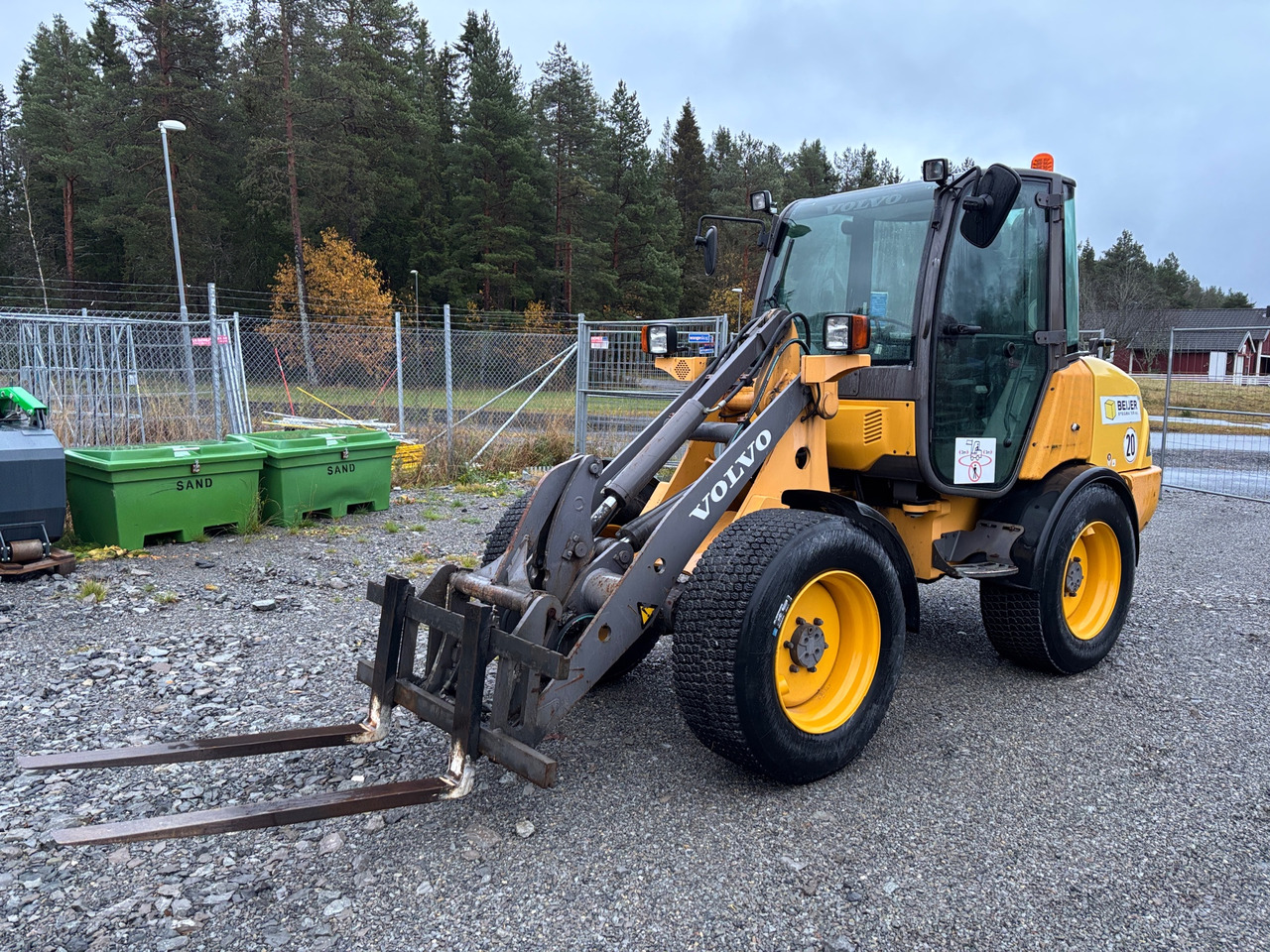 Volvo L25 B-P - اللودر بعجل: صور 1 Volvo L25 B-P - اللودر بعجل: صور 1