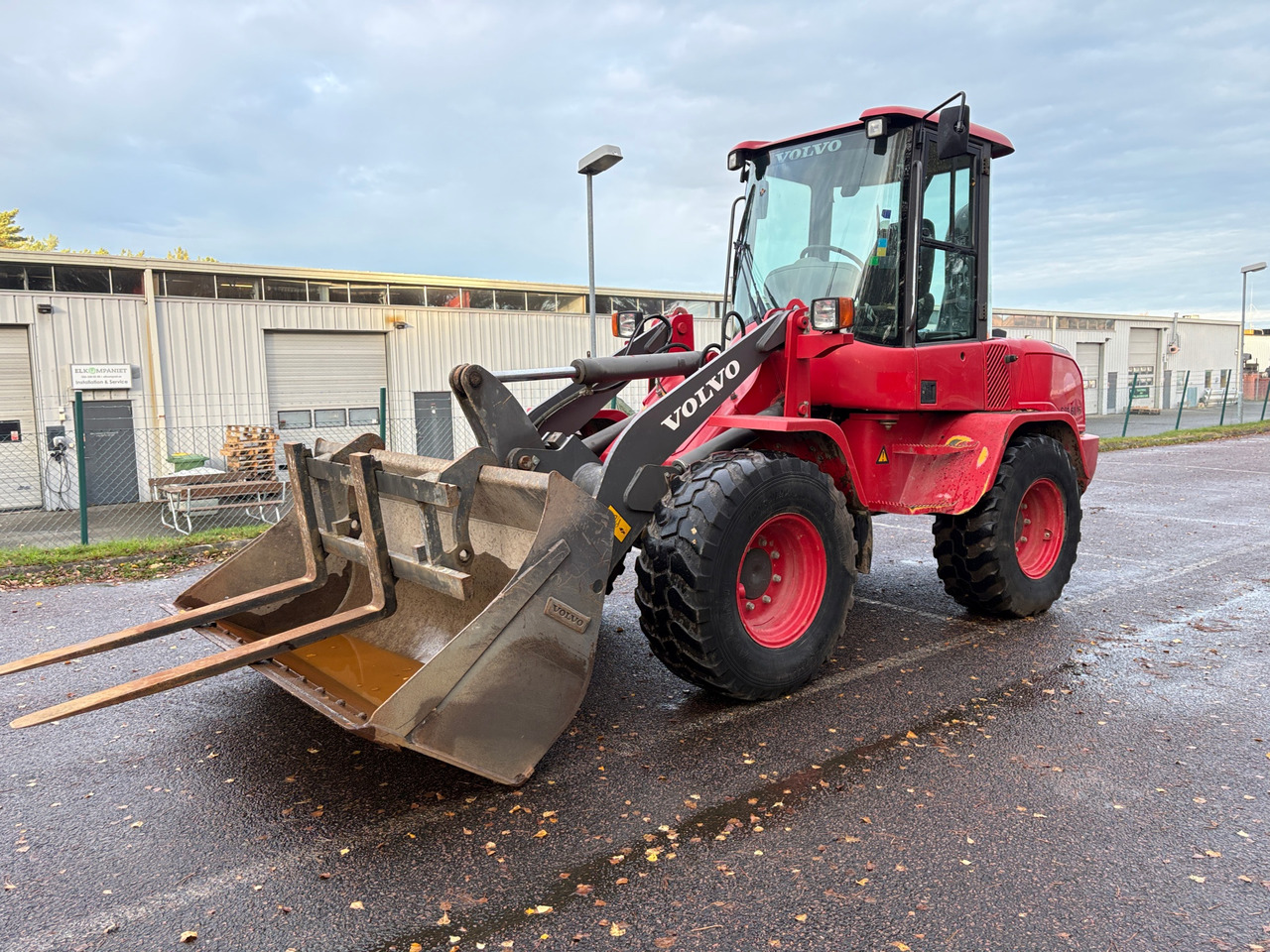Volvo L35G - اللودر بعجل: صور 1 Volvo L35G - اللودر بعجل: صور 1