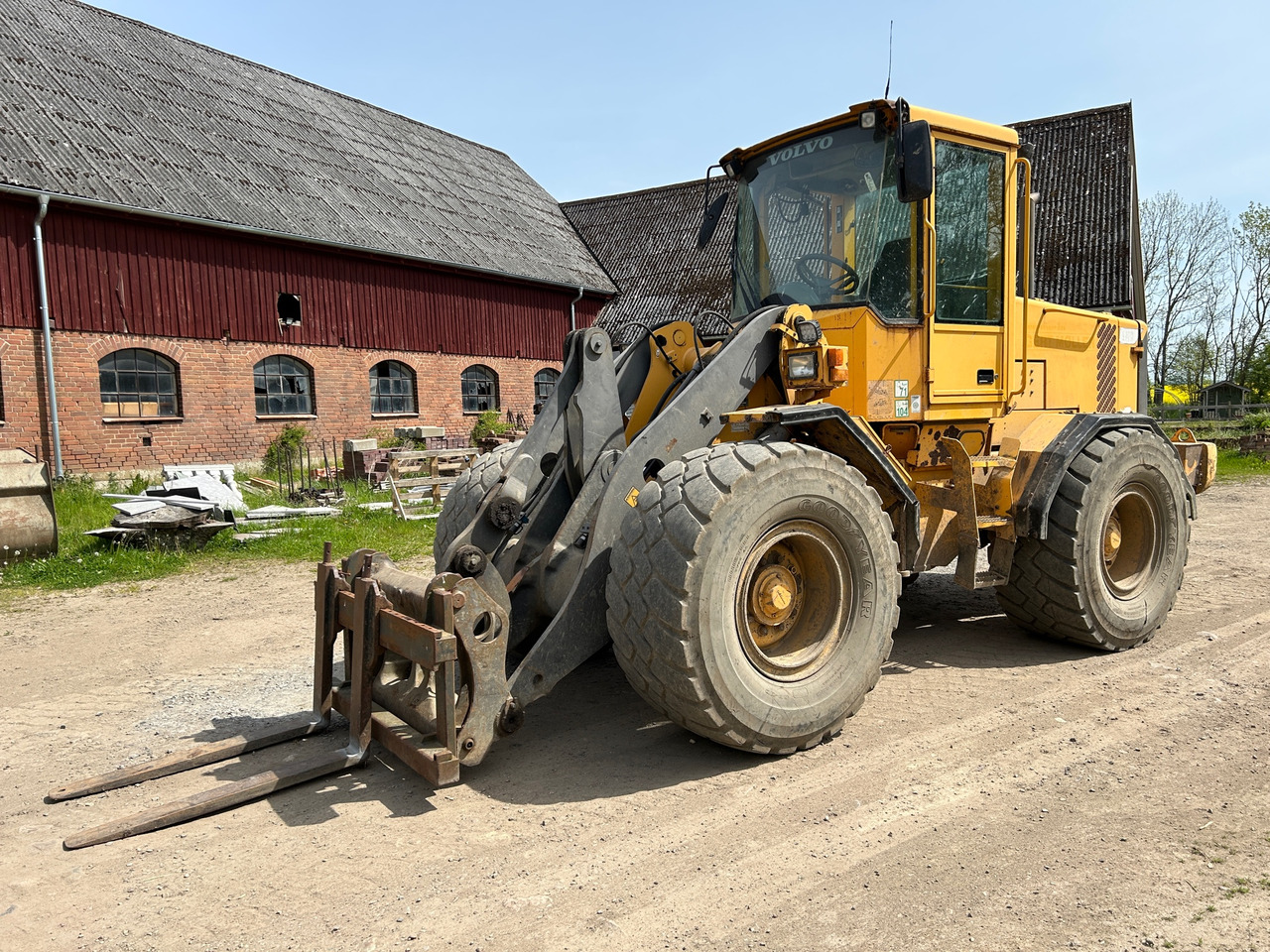 Volvo L70D - اللودر بعجل: صور 1 Volvo L70D - اللودر بعجل: صور 1
