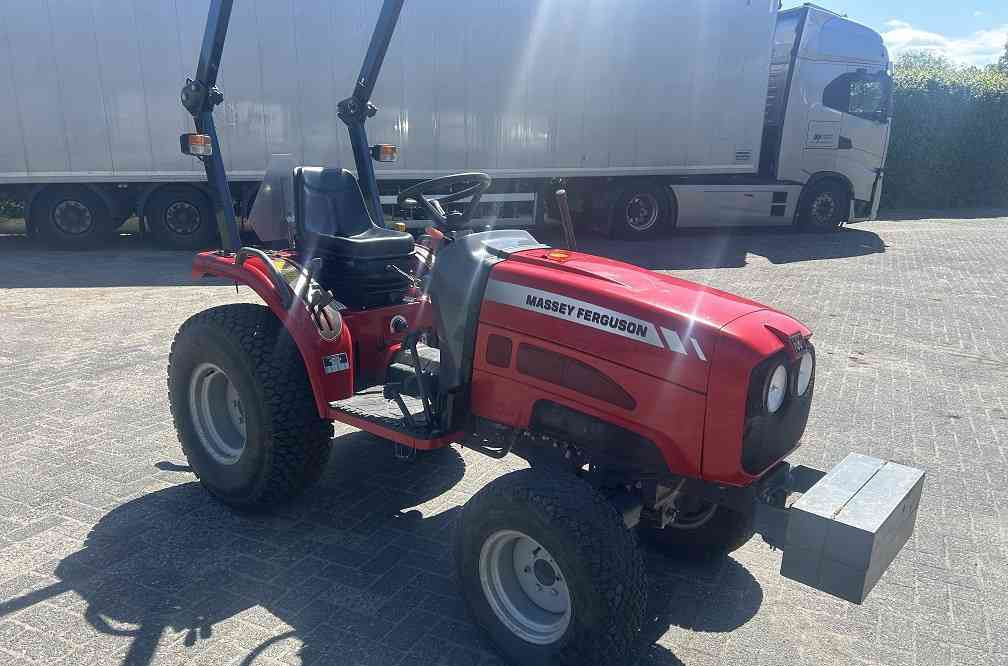 Massey Ferguson 1525 hydrostaat - جرار: صور 5 Massey Ferguson 1525 hydrostaat - جرار: صور 5