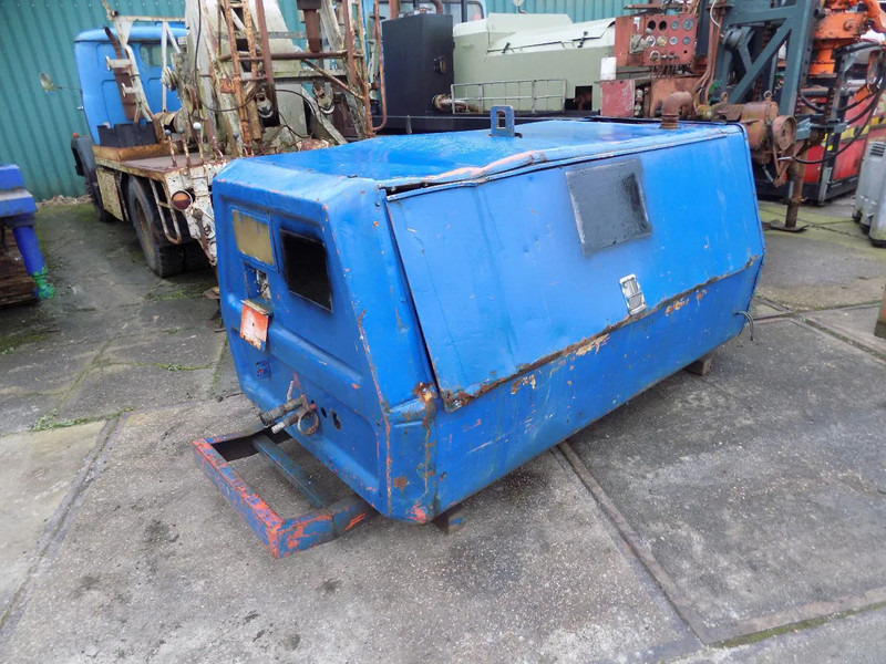 Ingersoll Rand Ingersoll rand P175W compressor met deutz P175W compressor met deutz - ضاغط الهواء: صور 1 Ingersoll Rand Ingersoll rand P175W compressor met deutz P175W compressor met deutz - ضاغط الهواء: صور 1
