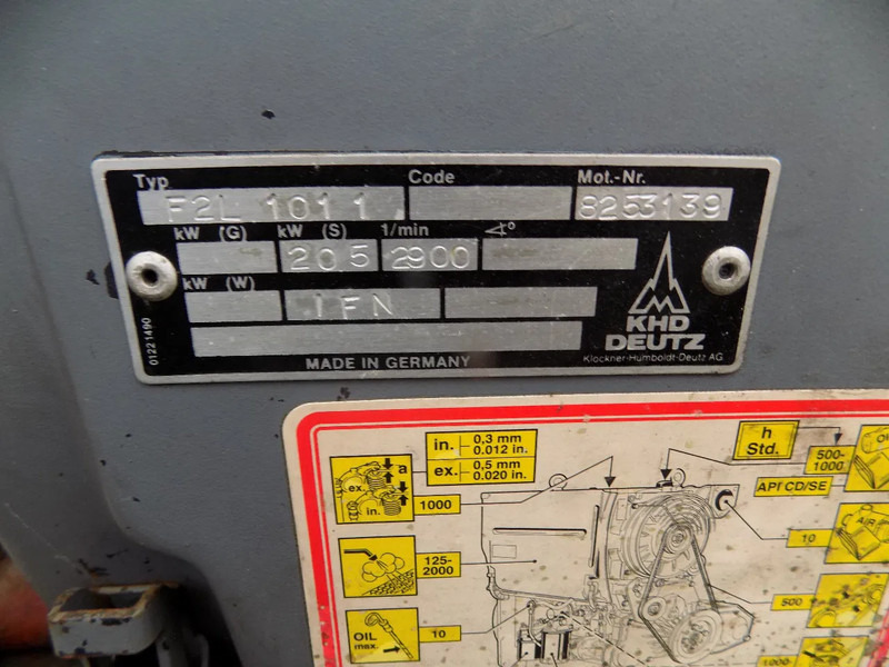 Ingersoll Rand compressor deutz typ 1011 met tandem aanhanger - ضاغط الهواء: صور 5 Ingersoll Rand compressor deutz typ 1011 met tandem aanhanger - ضاغط الهواء: صور 5