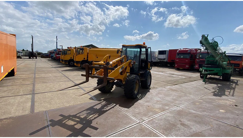 JCB KNIKSCHOVEL 406 - اللودر بعجل: صور 2 JCB KNIKSCHOVEL 406 - اللودر بعجل: صور 2