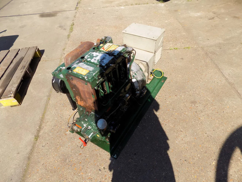Lister aggregaat 3 cill. lister 25 kva met stamford dynamo keuze uit 2 stuks - مجموعة المولدات: صور 4 Lister aggregaat 3 cill. lister 25 kva met stamford dynamo keuze uit 2 stuks - مجموعة المولدات: صور 4