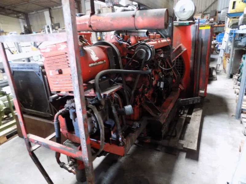 Scania 6 cillinder DS-9 compressor 20 bar en aggregaat 15 kva - ضاغط الهواء: صور 5 Scania 6 cillinder DS-9 compressor 20 bar en aggregaat 15 kva - ضاغط الهواء: صور 5