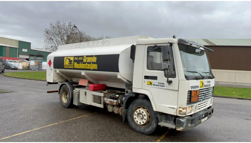 Volvo FL 7 Volvo FL7 285 Fuel tanker 4x2 - شاحنة صهريج: صور 3 Volvo FL 7 Volvo FL7 285 Fuel tanker 4x2 - شاحنة صهريج: صور 3