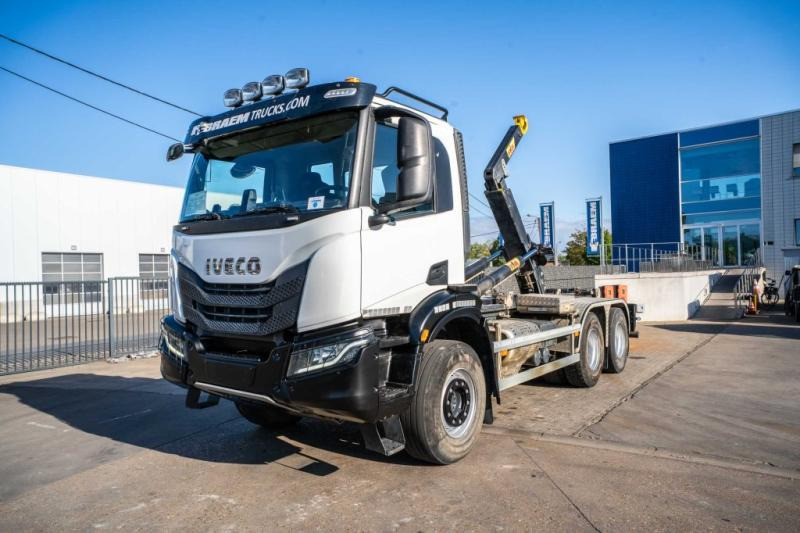 Iveco X-WAY 460 - HYVA - 91000 KM - شاحنة ذات الخطاف: صور 1 Iveco X-WAY 460 - HYVA - 91000 KM - شاحنة ذات الخطاف: صور 1