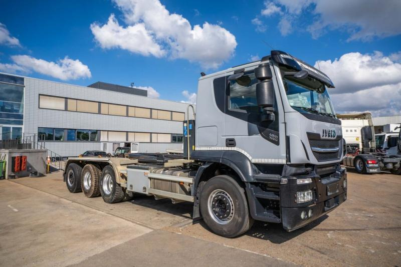 Iveco X-WAY 460 - شاحنة ذات الخطاف: صور 2 Iveco X-WAY 460 - شاحنة ذات الخطاف: صور 2