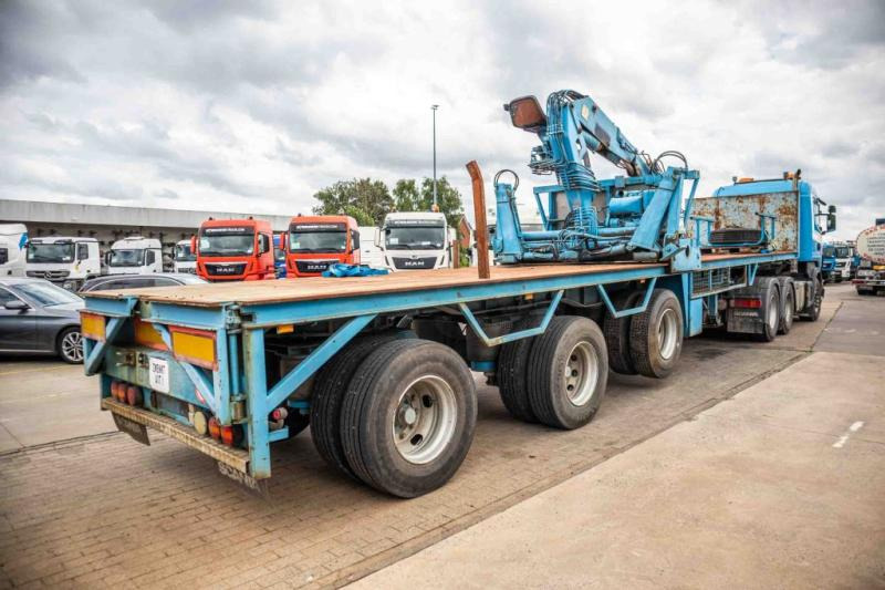 Kennis KRAAN/CRANE/GRUE/KRAN - KENNIS 14 TON/M - نصف مقطورة: صور 5 Kennis KRAAN/CRANE/GRUE/KRAN - KENNIS 14 TON/M - نصف مقطورة: صور 5