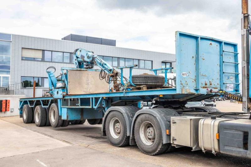 Kennis KRAAN/CRANE/GRUE/KRAN - KENNIS 14 TON/M - نصف مقطورة: صور 4 Kennis KRAAN/CRANE/GRUE/KRAN - KENNIS 14 TON/M - نصف مقطورة: صور 4