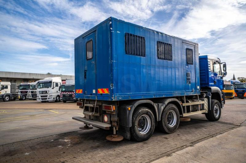 MAN TGA 33.363 FDAK- 6x6 + LABO - بصندوق مغلق شاحنة: صور 4 MAN TGA 33.363 FDAK- 6x6 + LABO - بصندوق مغلق شاحنة: صور 4