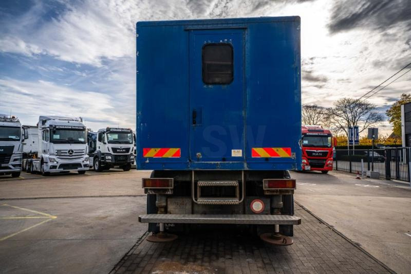 MAN TGA 33.363 FDAK- 6x6 + LABO - بصندوق مغلق شاحنة: صور 5 MAN TGA 33.363 FDAK- 6x6 + LABO - بصندوق مغلق شاحنة: صور 5