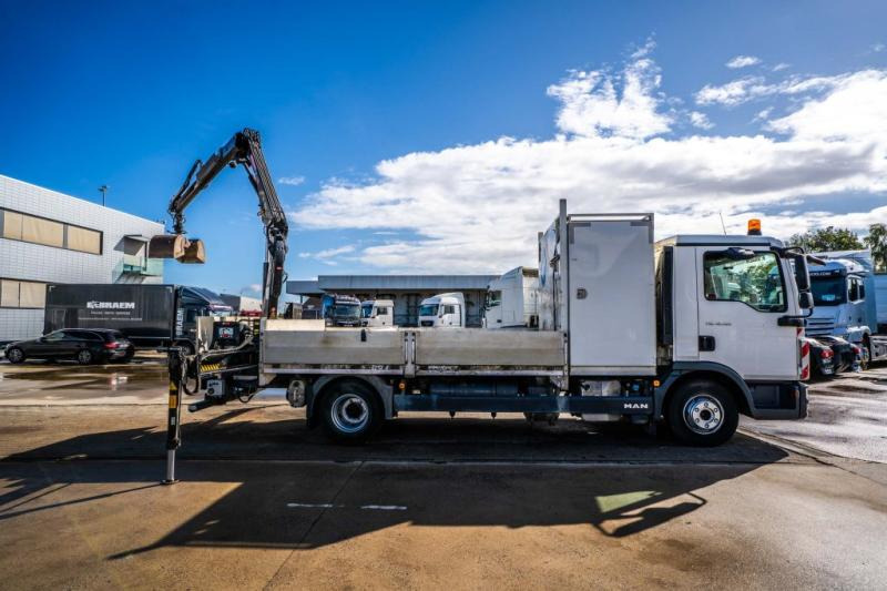 MAN TGL 12.190 BL + HIAB 055 D-1 HIDUO - شاحنات مسطحة, شاحنة كرين: صور 3 MAN TGL 12.190 BL + HIAB 055 D-1 HIDUO - شاحنات مسطحة, شاحنة كرين: صور 3