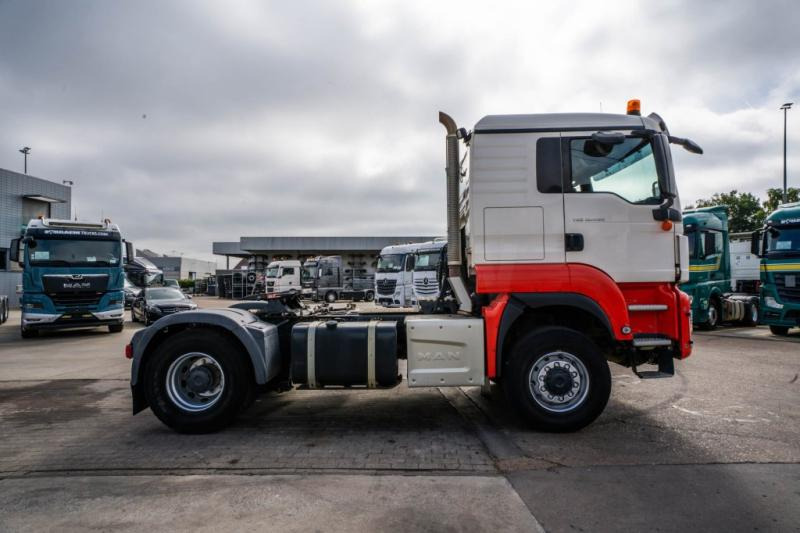 MAN TGS 18.460 BLS 4X4 + kiphydr. (Cardan) - شاحنة جرار: صور 3 MAN TGS 18.460 BLS 4X4 + kiphydr. (Cardan) - شاحنة جرار: صور 3