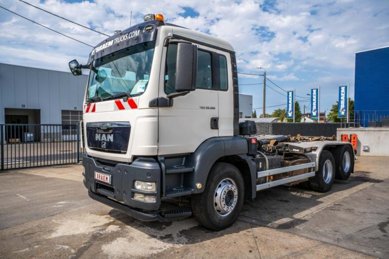 MAN TGS 28.360 BL+INTARDER+10 Pneus/tires - شاحنة ذات الخطاف: صور 1 MAN TGS 28.360 BL+INTARDER+10 Pneus/tires - شاحنة ذات الخطاف: صور 1