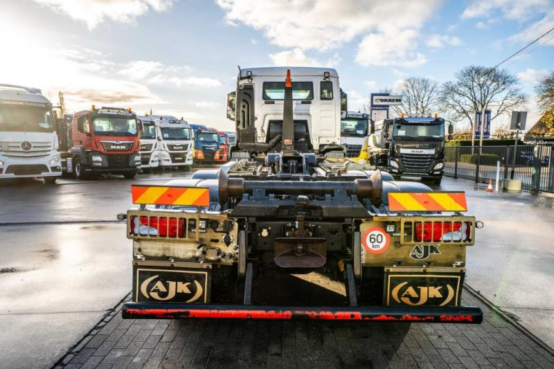 MAN TGS 33.470 BL - 64 456 KM - شاحنة ذات الخطاف: صور 5 MAN TGS 33.470 BL - 64 456 KM - شاحنة ذات الخطاف: صور 5