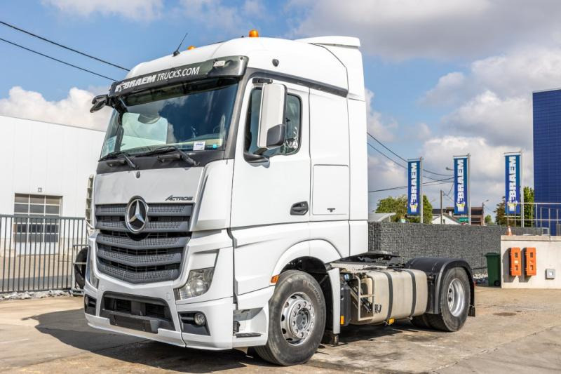 Mercedes ACTROS 1945 (1845) LS - شاحنة جرار: صور 1 Mercedes ACTROS 1945 (1845) LS - شاحنة جرار: صور 1