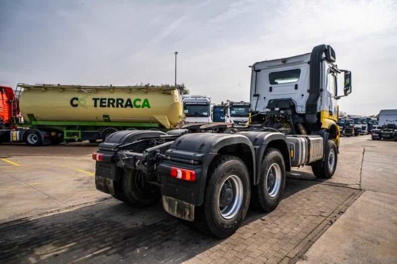 Mercedes AROCS 3345 AS - شاحنة جرار: صور 4 Mercedes AROCS 3345 AS - شاحنة جرار: صور 4