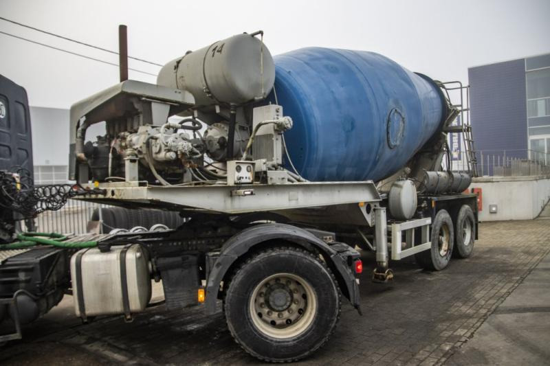 Mol BETON MIXER/MALAXEUR/MISCHER 12M3+MOTOR/MOTEUR - نصف مقطورة خلاطة خرسانة: صور 1 Mol BETON MIXER/MALAXEUR/MISCHER 12M3+MOTOR/MOTEUR - نصف مقطورة خلاطة خرسانة: صور 1