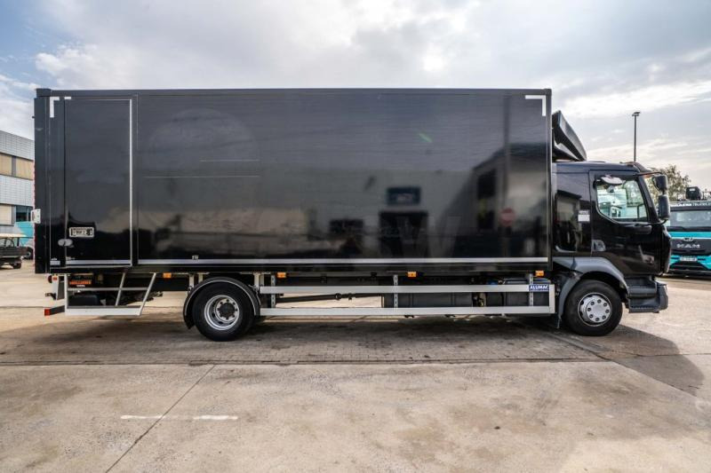 Renault D250 16T.- 36000 KM +DHOLLANDIA 2T. - بصندوق مغلق شاحنة: صور 3 Renault D250 16T.- 36000 KM +DHOLLANDIA 2T. - بصندوق مغلق شاحنة: صور 3