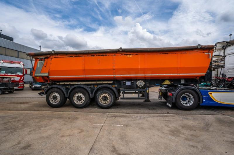 Schmitz SGF-S3-GEISOLEERDE KIPPER-27m3 - قلابة نصف مقطورة: صور 3 Schmitz SGF-S3-GEISOLEERDE KIPPER-27m3 - قلابة نصف مقطورة: صور 3