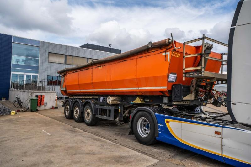 Schmitz SGF-S3-GEISOLEERDE KIPPER-27m3 - قلابة نصف مقطورة: صور 2 Schmitz SGF-S3-GEISOLEERDE KIPPER-27m3 - قلابة نصف مقطورة: صور 2