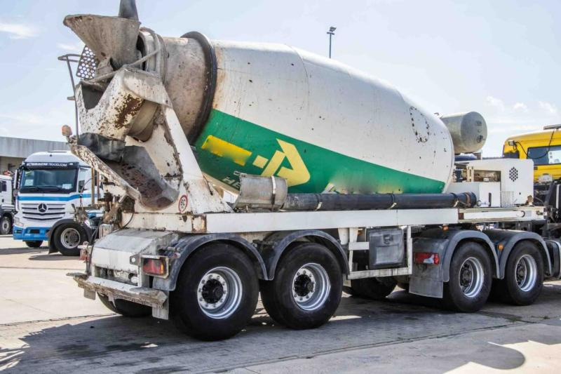 TURBO'S HOET BETON MIXER/MALAXEUR/MISCHER 10M3 +MOTOR/MOTEUR - نصف مقطورة خلاطة خرسانة: صور 3 TURBO'S HOET BETON MIXER/MALAXEUR/MISCHER 10M3 +MOTOR/MOTEUR - نصف مقطورة خلاطة خرسانة: صور 3