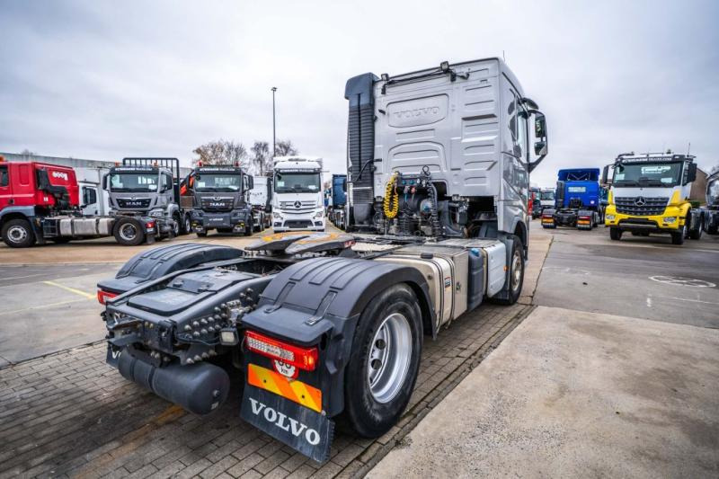 Volvo FH 460 +KIPHYDR. - شاحنة جرار: صور 5 Volvo FH 460 +KIPHYDR. - شاحنة جرار: صور 5