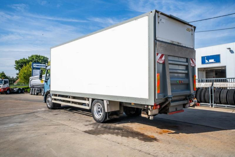 Volvo FL 240 (18t) + DHOLLANDIA 1.5T - بصندوق مغلق شاحنة: صور 3 Volvo FL 240 (18t) + DHOLLANDIA 1.5T - بصندوق مغلق شاحنة: صور 3