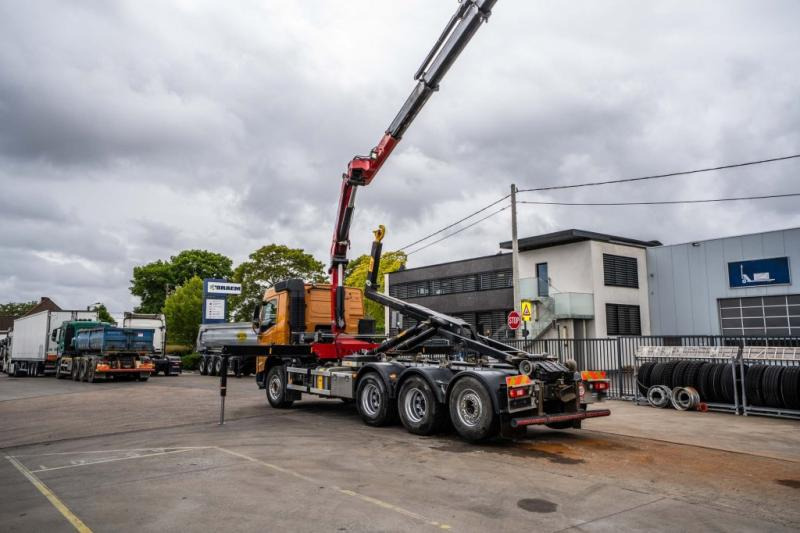 Volvo FMX 430-8x4+HMF 2820/6xhydr. - شاحنة ذات الخطاف, شاحنة كرين: صور 5 Volvo FMX 430-8x4+HMF 2820/6xhydr. - شاحنة ذات الخطاف, شاحنة كرين: صور 5