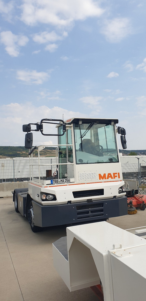 MAFI T230 - جرارات صالات المطارات: صور 2 MAFI T230 - جرارات صالات المطارات: صور 2